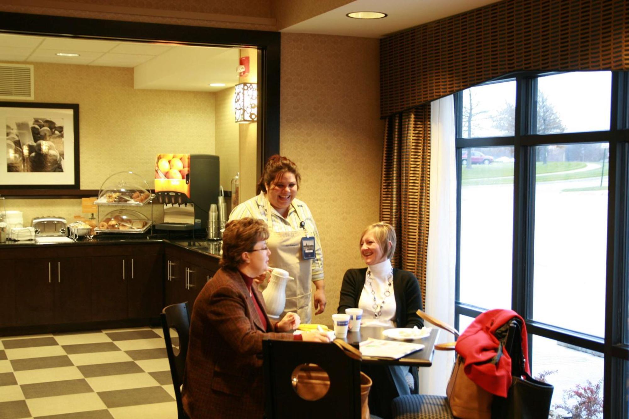 Hampton Inn Topeka Restoran gambar